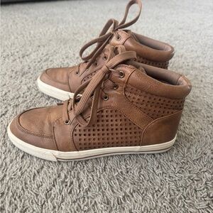 Arizona shoes. Size 8.5